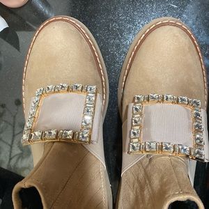 Beige bootie